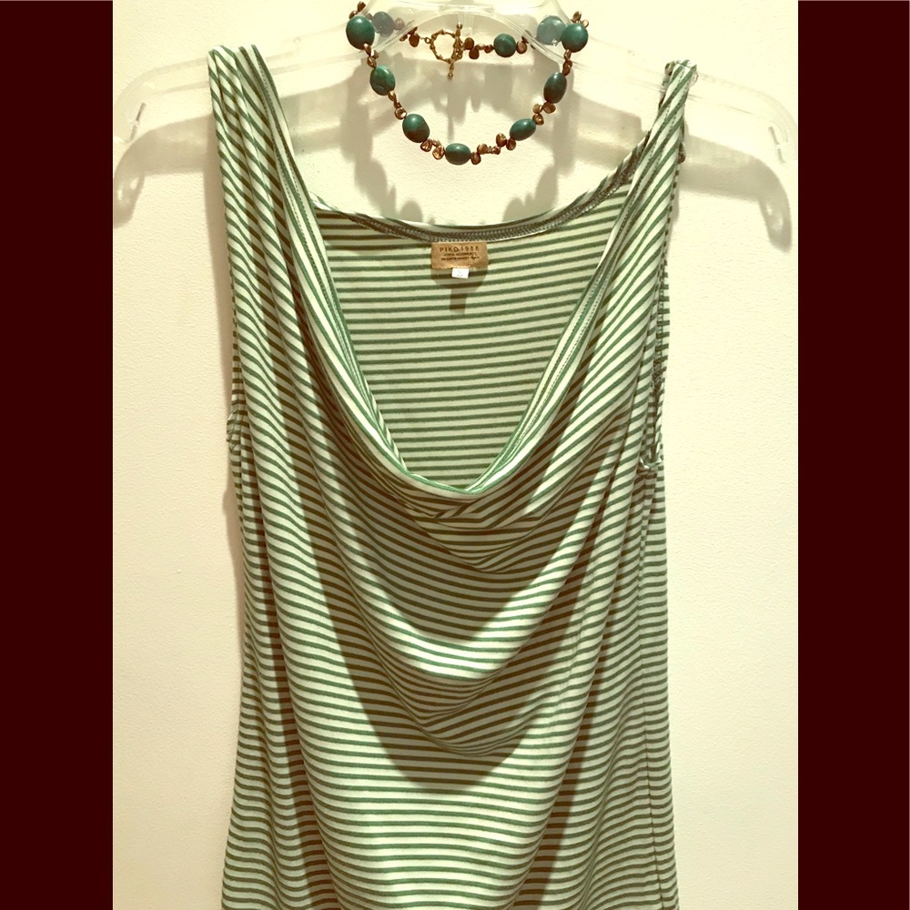 Perfect top w appealing neckline NEW! Stay nice & cool!